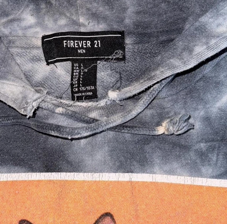 Moletom com capuz Forever 21 masculino tamanho L foto gato preto tingido - Imagem 2 de 4