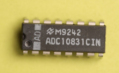 ADC10831CIN National Semiconductor NOS IC D/C 9242 10-Bit Plus Sign Serial 16DIP