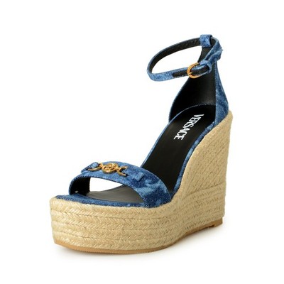 美品！VERSACE ゴールド メデューサ ストラップ サンダル ロゴ　ヒール Versace Women's Denim Gold Medusa Ankle Strap Wedges Sandals Shoes