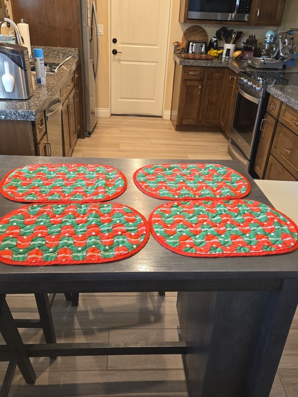 4 Vintage 1980s Christmas Bells Red Green Placemats Quilted 18"