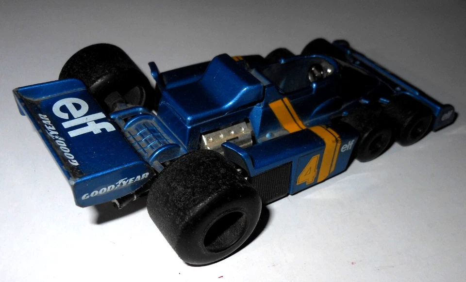 Modellino auto Polistil scala 1:32 FK12 pressofuso livrea elf corsa Tyrrell P34 - Immagine 2 di 4