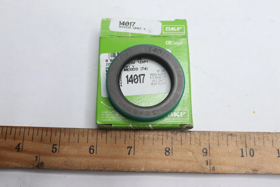 Sello de transmisión manual delantero trasero SKF 14017  Foto 4 de 4