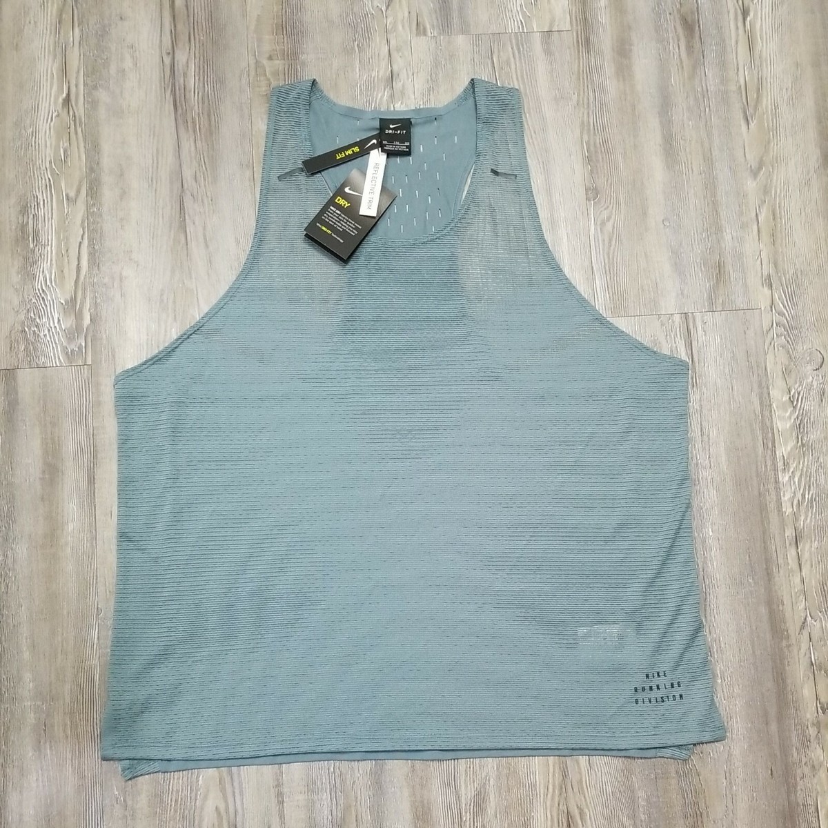 陸上競技 NIKE - NIKE run division adapt singlet NIKE RUN DIVISION ADAPT Tank Review (2020) - YouTube
