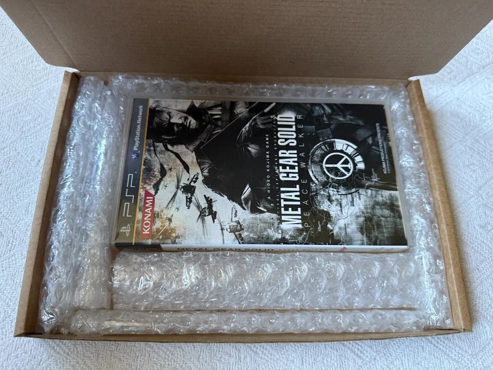 Metal Gear Solid Peace Walker Sony PSP - NTSC-J Asian English VGC CIB - Tracked - Image 3 of 4