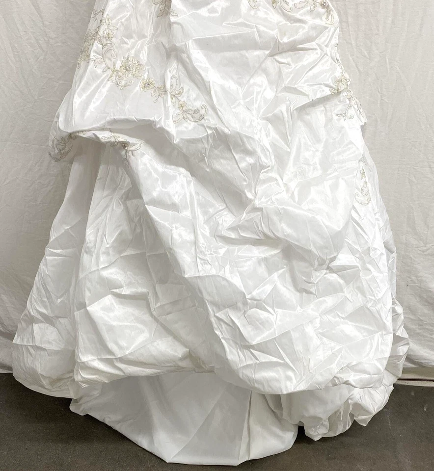 Vestido de noiva espartilho ajustável branco tafetá luar sem alças tamanho 16 - Imagem 4 de 4