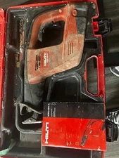 HILTI WSR 650A RECIPROCATING SAW WITH BATTERY TESTED GOOD WORKING WITH CASE