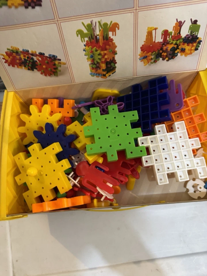 Discovery Toys Gears-Go-Round 52144 Over 100 Pieces Learning Toy Educate Vintage - Image 2 of 4