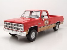 GMC K2500 Sierra Grande Pick Up 1967 rot Busted Knuckle Garage 1:18 Greenlight