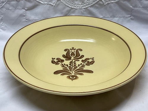 VTG PFALTZGRAFF USA VILLAGE INDIVIDUAL RIMMED PASTA BOWL 10” DISCONTINUED/RARE