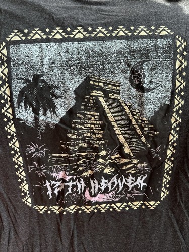 13th Heaven Co. Shirt Size Medium Not Wrmfzy Qilo Fog