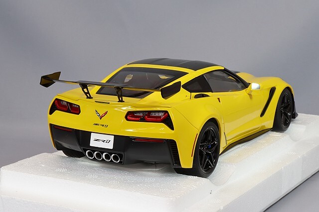 Autoart 1/18 #71278 CHEVROLET CORVETTE ZR1 2019 Yellow Tintcoat