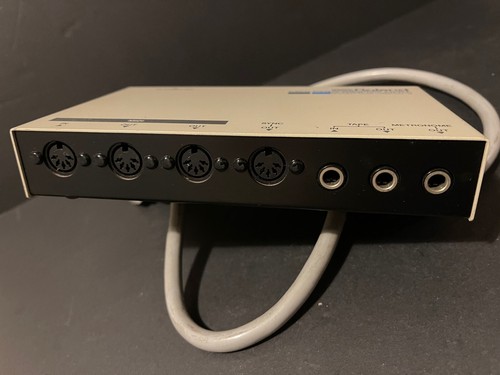 Roland MPU-401 MIDI Processing Unit 1 IN 4 OUT 1984 Vintage Synth BARELY USED - Picture 3 of 4