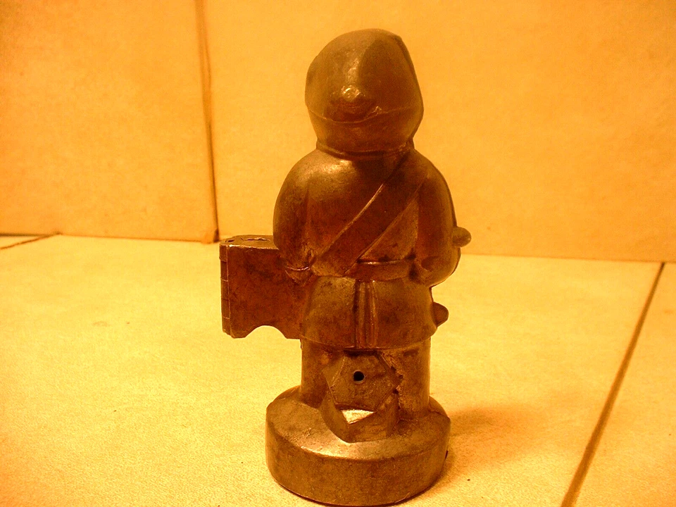 Molde antiguo de chocolate/helado #320 en forma de soldado Foto 3 de 3