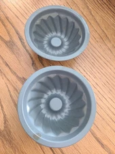 2 5" Mini Metal Molds Cake Jello Unknown Maker