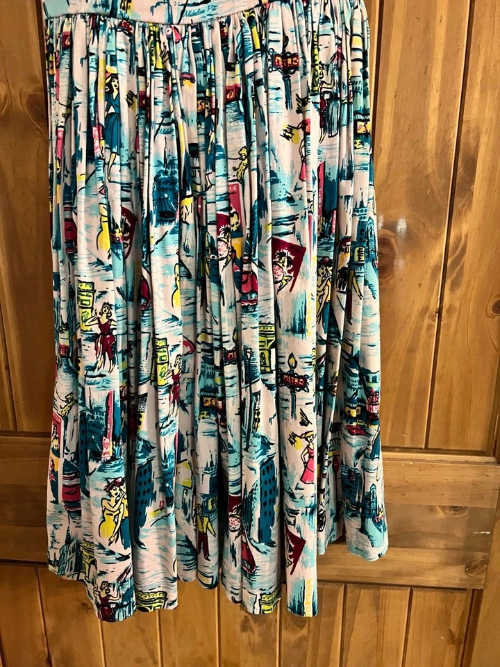 Vestido Pinup Girl Couture x Micheline Pitt Jenny com estampa Paris tamanho M - Imagem 4 de 4