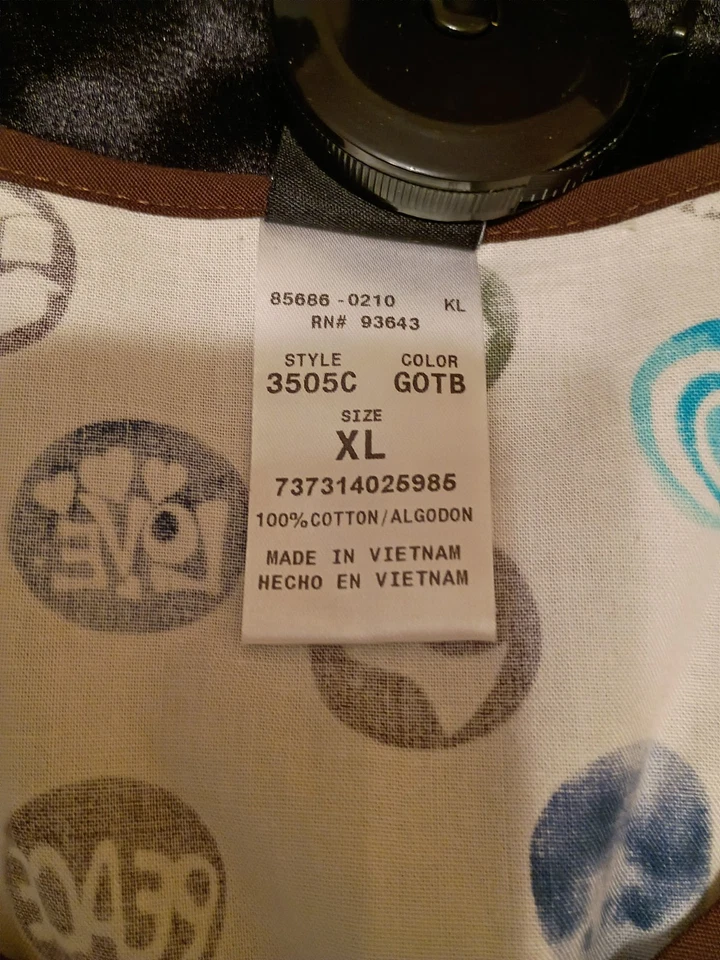 Women's Cherokee Studio White Short Sleeve Multicolored Pattern Scrub Top XL - Image 3 of 4