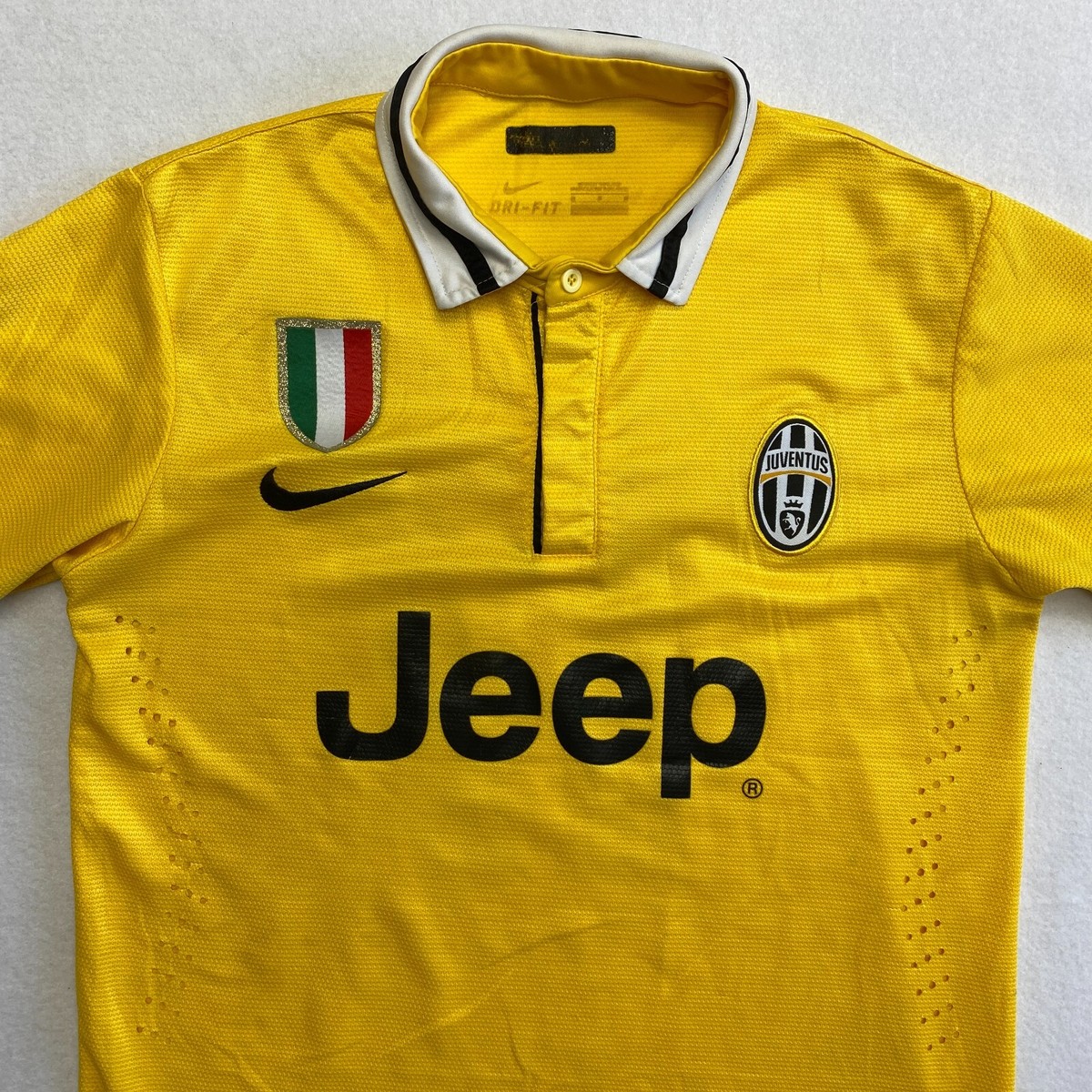 Nike Juventus Jeep Jersey Men's S Short Sleeve Yellow #17