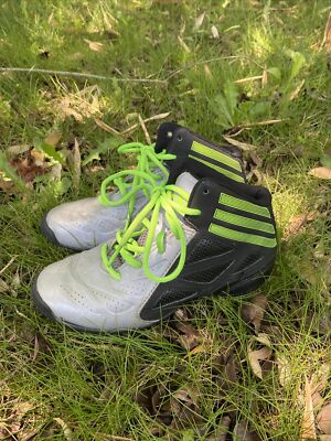 Boy s Adidas Next Level Speed 2 Size 1 1/2 Black/Grey Outer Shell Green Strings