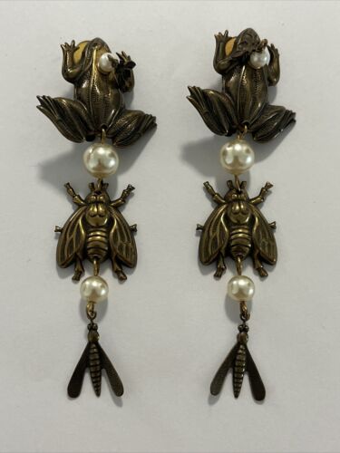 Vintage Bumble Bee , with pearls Clip On Earrings… - image 1