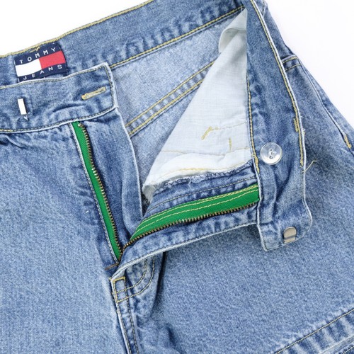 Rare Vintage TOMMY JEANS Hilfiger Spell Out Flag Patch Denim Jean Shorts 90s 3 - Picture 3 of 10