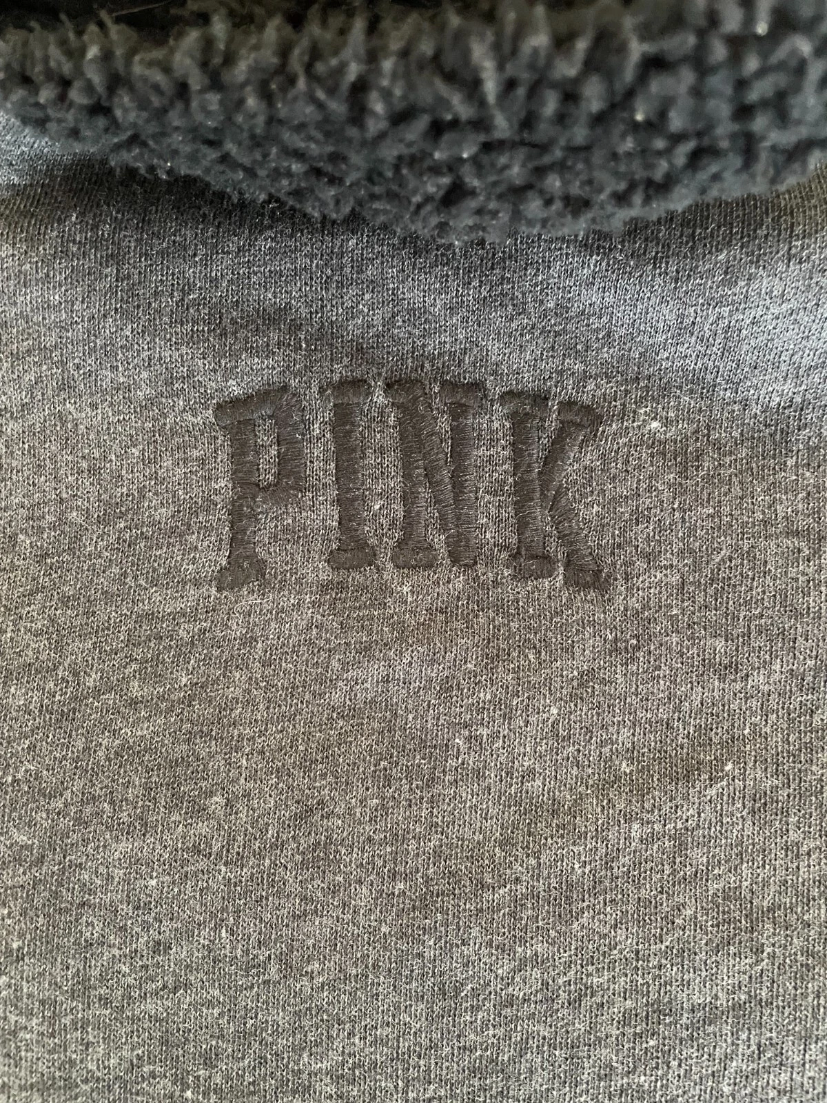 UNDERCOVER Victoria's Secret ROSA Felpa con Cappuccio Foderata Sherpa Full Zip Reversibile Nera Media?