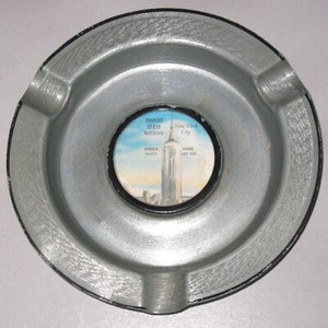 VINTAGE EMPIRE STATE BUILDING ASHTRAY TALLEST BUILDING IN THE WORLD