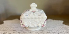 Vintage WESTMORELAND 5" Beaded Honey Candy Dish With Cover ROSES & BOWS Pattern