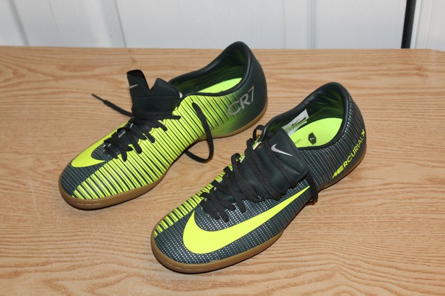 ronaldo indoor soccer shoes