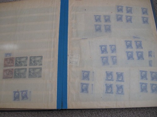 Slovakia - Dealers Stock Book Mint Inventory - Early issues , Many Blocks - Picture 9 of 12
