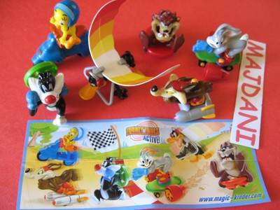 looney tunes kinder surprise