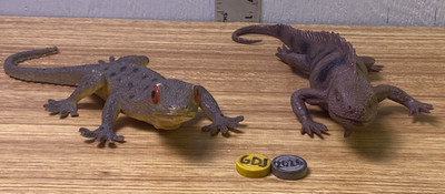 Spotted Gecko and Greenbrier Iguana Toy Reptiles 7'' Long -GDJ-A-1051