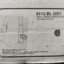 Delta 9113-BL-DST Essa Magnetic Dock PullDown Spray Kitchen Faucet Matte Black