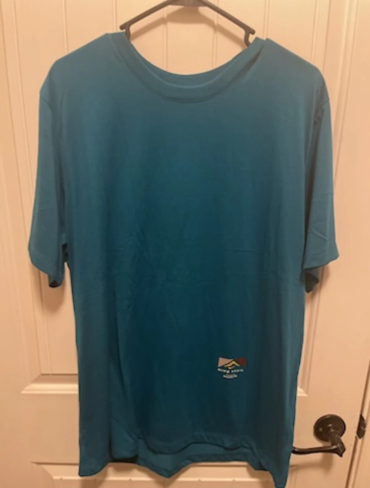 Nike Dri-Fit Trail Off-Road Running T-shirt Aqua Mens Size Large DV2705-367 NWT