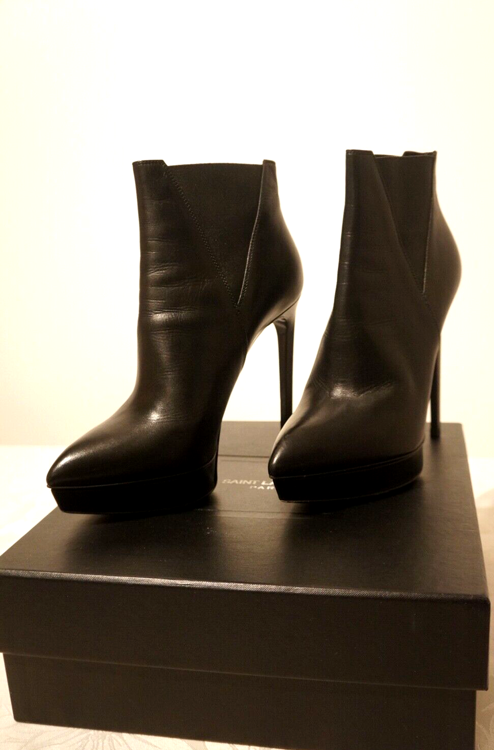 Stivaletti Saint Laurent taglia UK 6 EU 39 5 RRP. €745 00