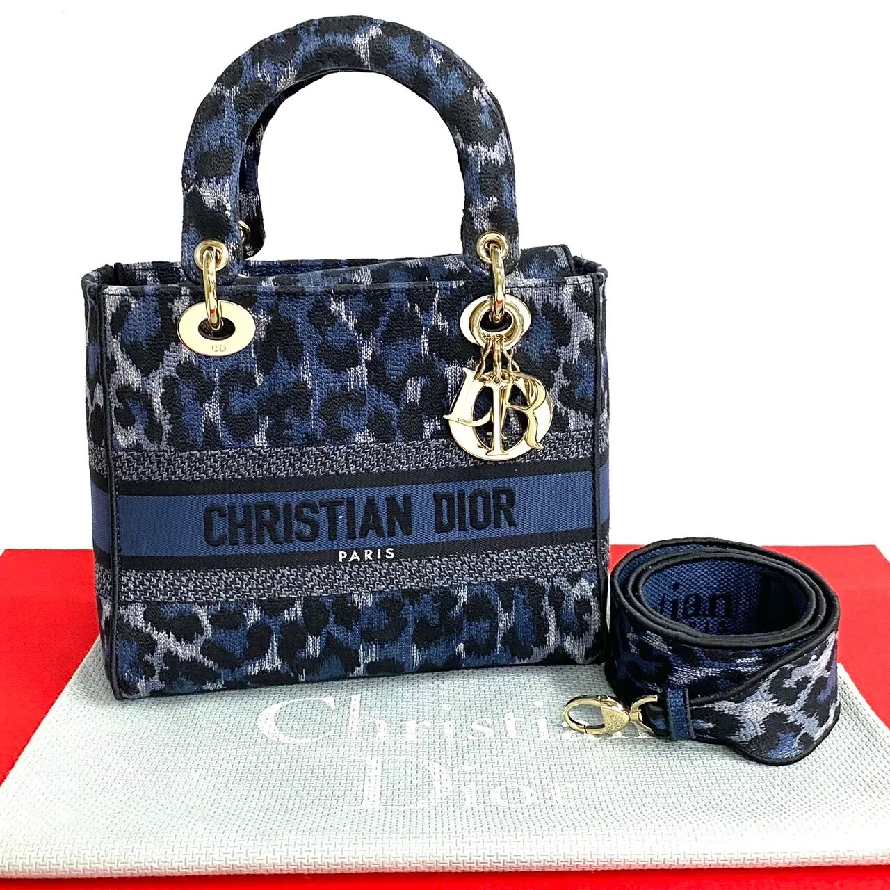 Sac bandoulière Christian Dior LADY D LITE motif léopard toile bleu 005 7