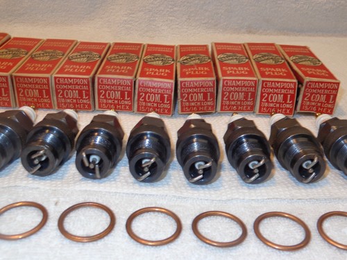 ( 1 ) .. ‘NOS’ Champion 2 Com-L Spark Plug .. take-apart design .. Made in USA - Picture 8 of 20