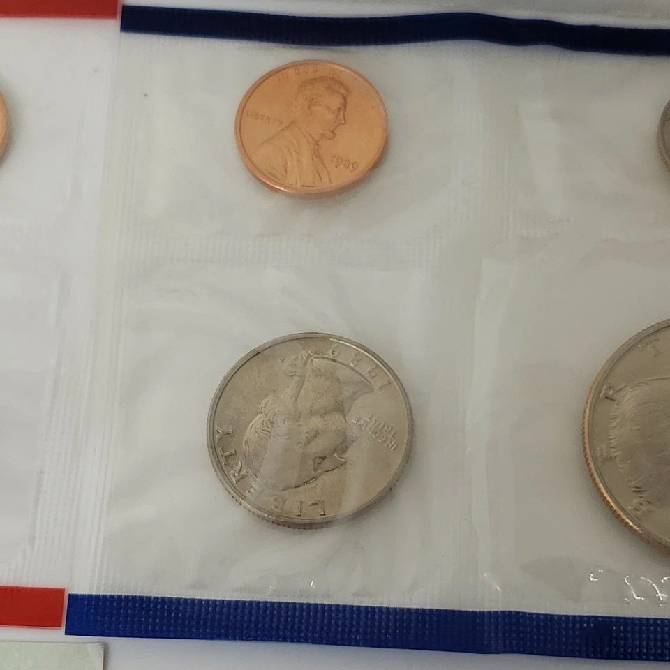 1989 US Uncirculated Coin Sets Philadelphia & Denver - Half Dollar, Quarter ++ - Image 4 of 4