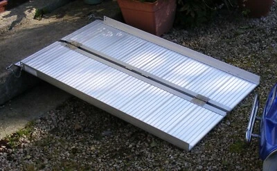 4ft (122cm) mobility scooter wheelchair folding suitcase Ramp *VAT-relief price*