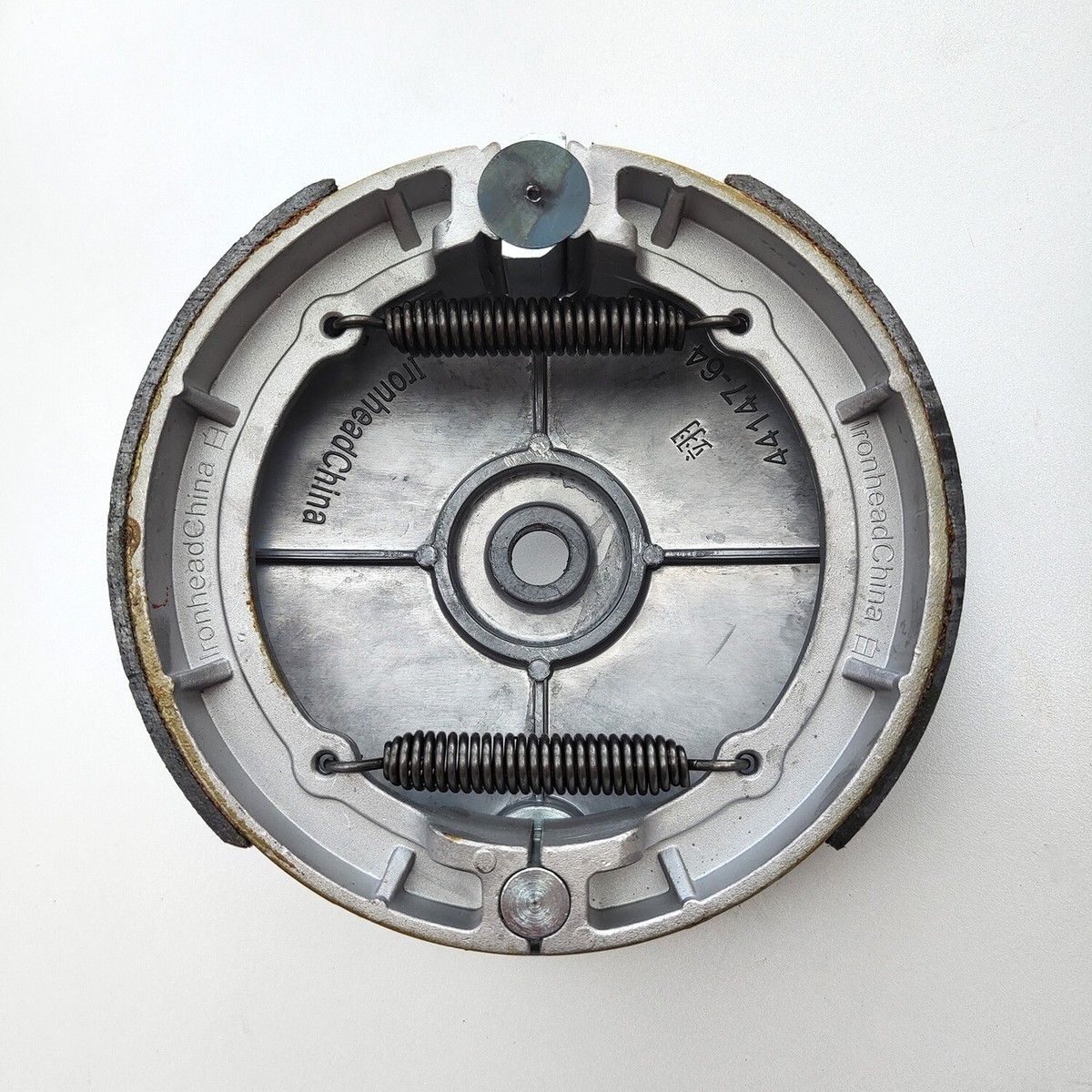 Replace Brake Shoes For Harley Hamburger Drum Brake FX XL 64