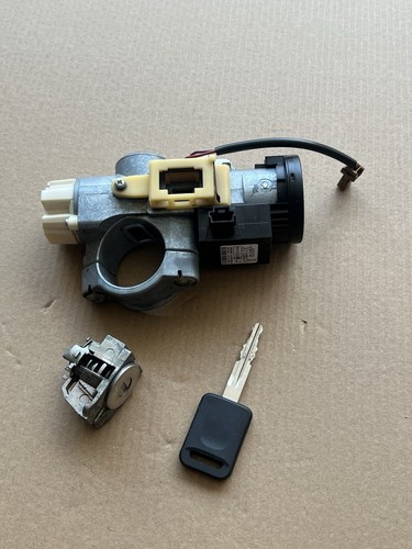 2014-2015 Nissan Rogue OEM Ignition Lock Assembly W/ Key + Lf Door Cylinder