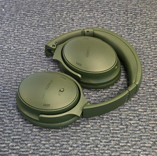 Bose QuietComfort Over-Ear Headphones - Green used  c