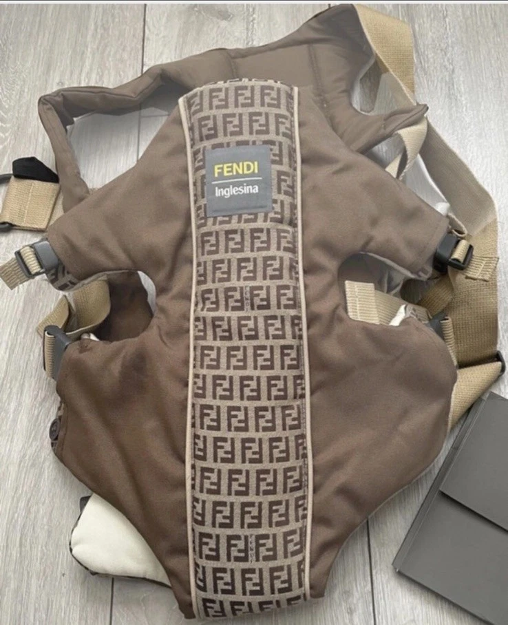 BABY FENDI ENGLISH BABY CARRIER BELT BAG BAG BAG POCKETS MESSENGER