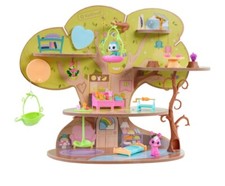 KidKraft Lil Green World Wooden Market Treehouse Play Set with 26 Accessories