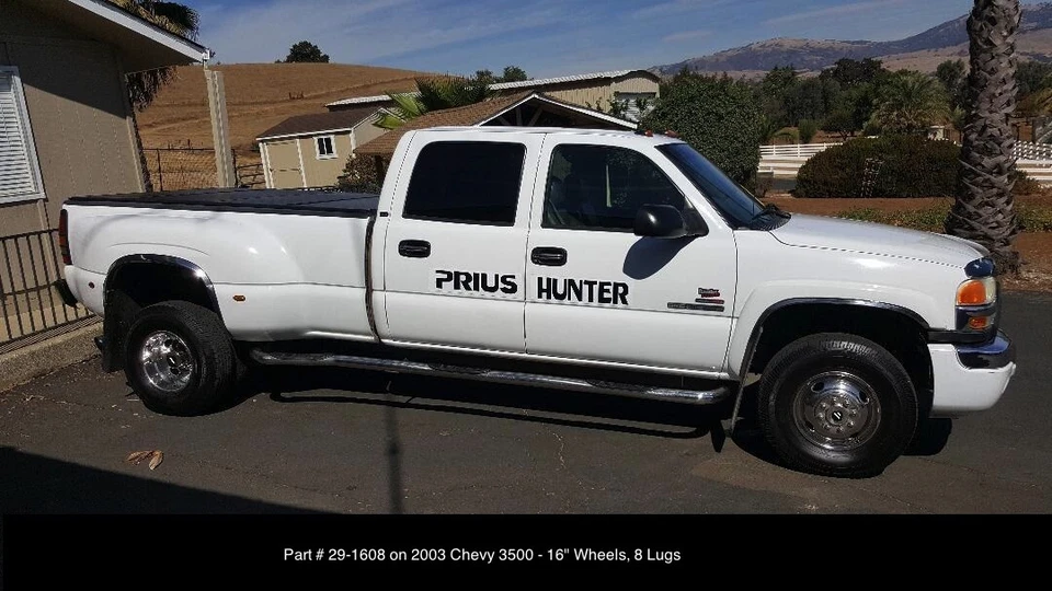 16" 01-07 Chevy Silverado / GMC Sierra 3500 Dually Wheel Covers Foto 2 de 3