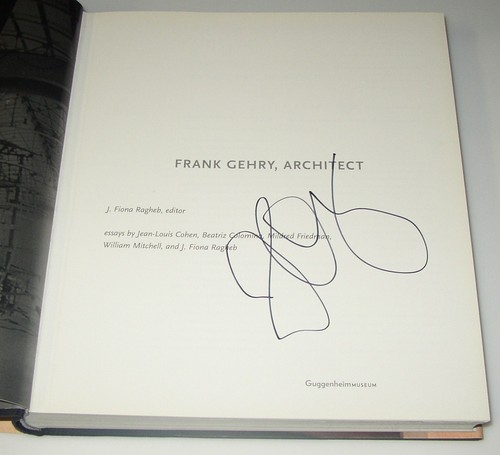 FRANK GEHRY ARCHITECT RETROSPECTIVE SIGNED 1ST EDITION LOS ANGELES ARCHITECTURE - Picture 4 of 11
