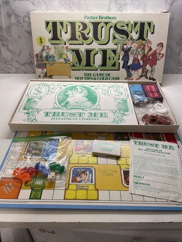 Vintage 1981 Parker Brothers TRUST ME board game, in original box