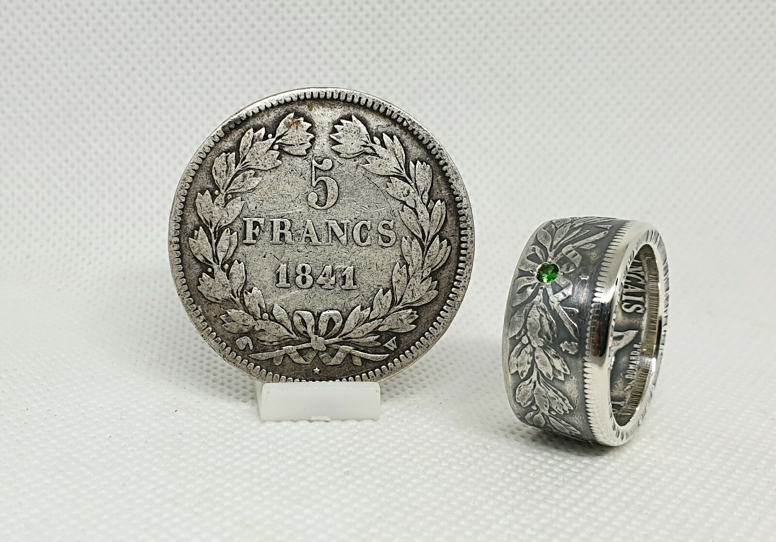 Bague argent 5 Francs Louis Philippe avec tsavorite, cadeau historique unique