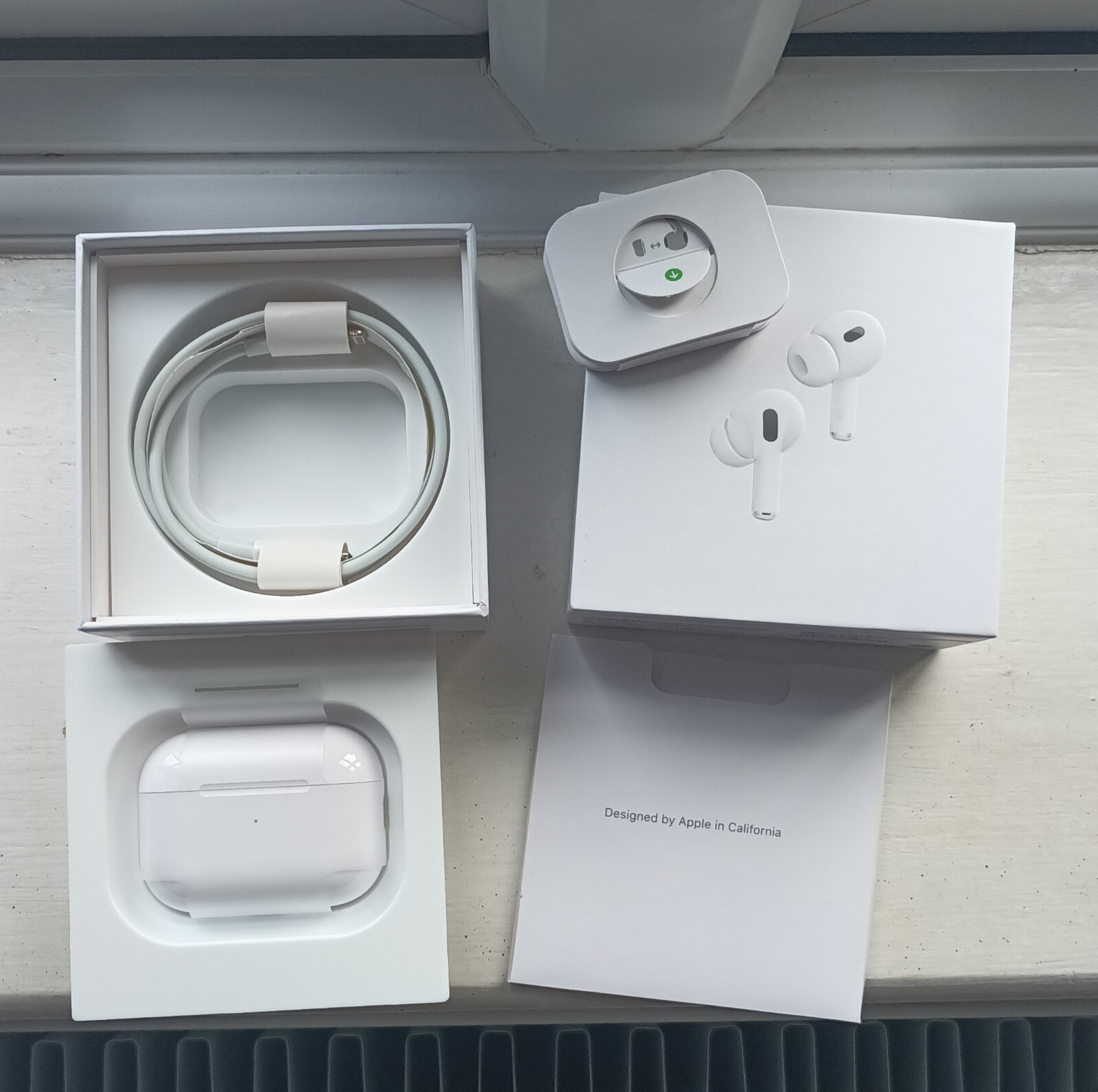 AirPods Pro 2nd Generation With MagSafe Charging Case Warranty Excellent