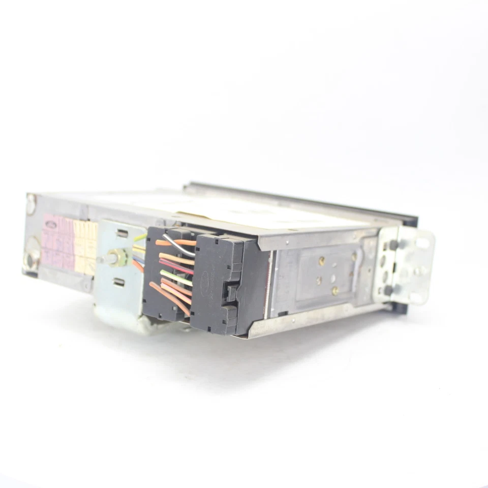 1988 Ford Aerostar Radio Part Number - 638-00720A Used - Image 4 of 4