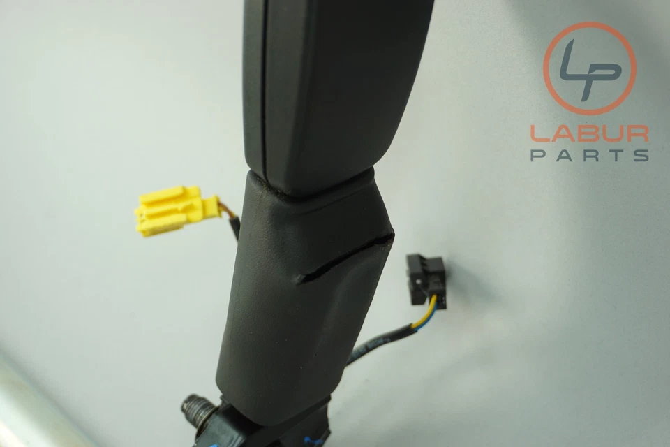 W222 14-20 梅赛德斯 S 级前左驾驶员侧座椅皮带扣黑色 Z6931 — 第 4/4 张图片